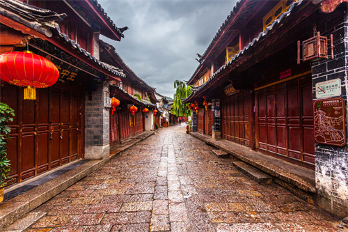 從麗江出發，沿著高速旅行，去看陽春三月最美的春天！